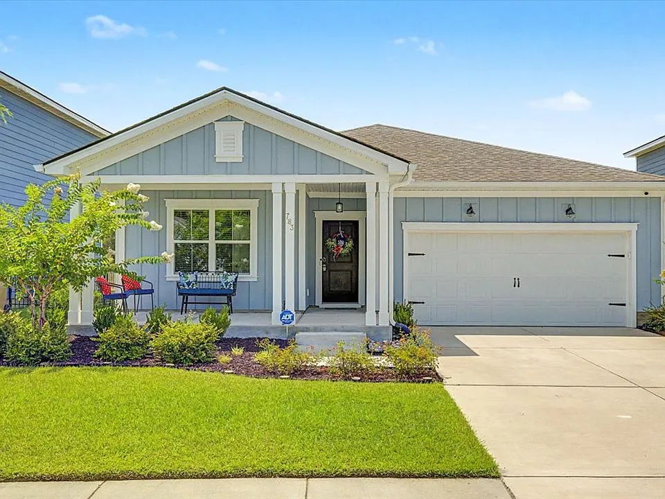783 Longleaf Dr