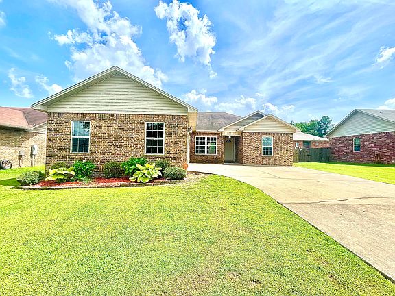 2nd image of 304 Ashford Dr