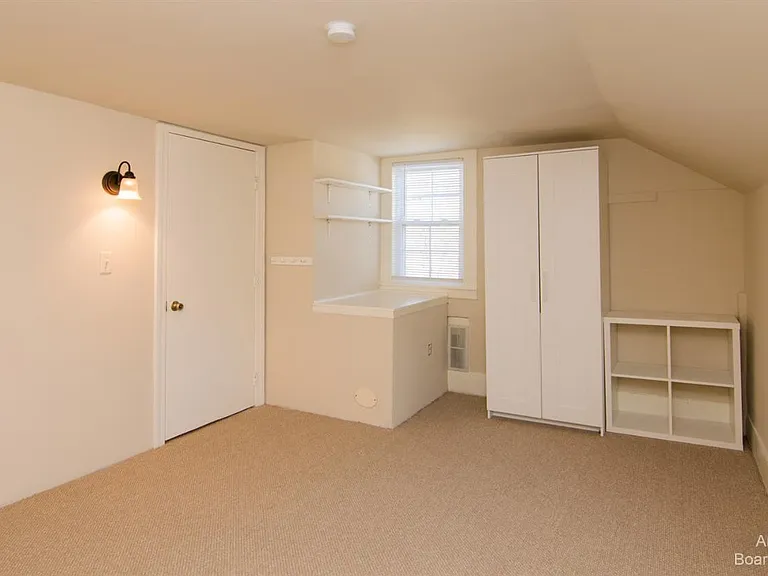 5071 Plymouth Rd — Photo 25