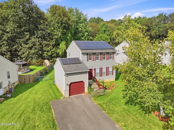 27 Wynantskill Way, Troy, NY 12180