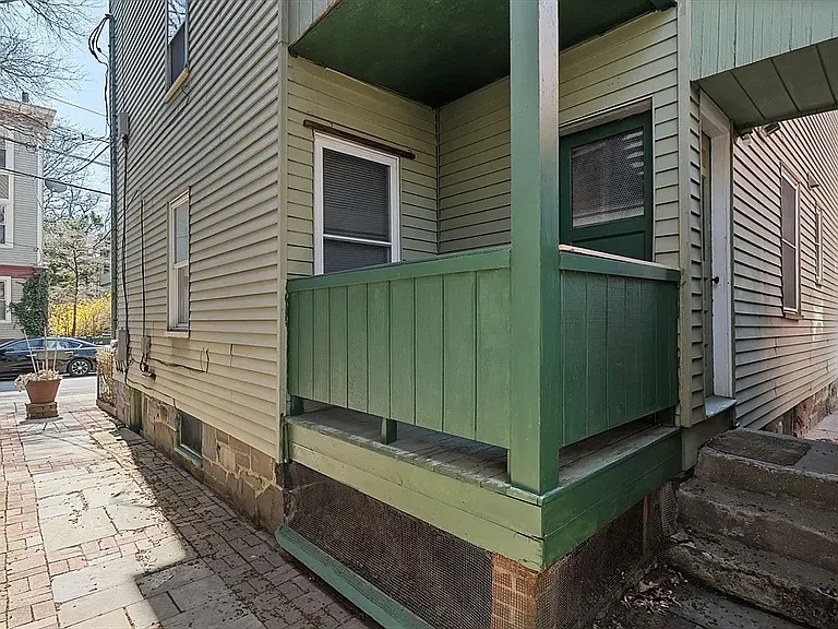 35 Eustis St #1 — Photo 7