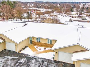 1571 N Dewey Ave, Reedsburg, WI 53959