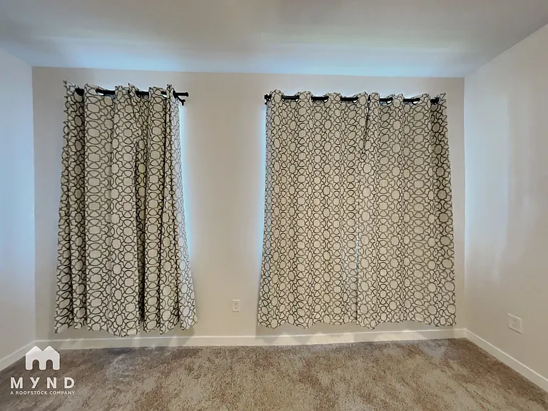 10944 NE 189th St #D — Photo 12