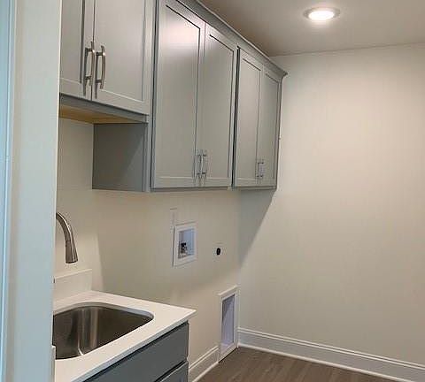 7th image of this home