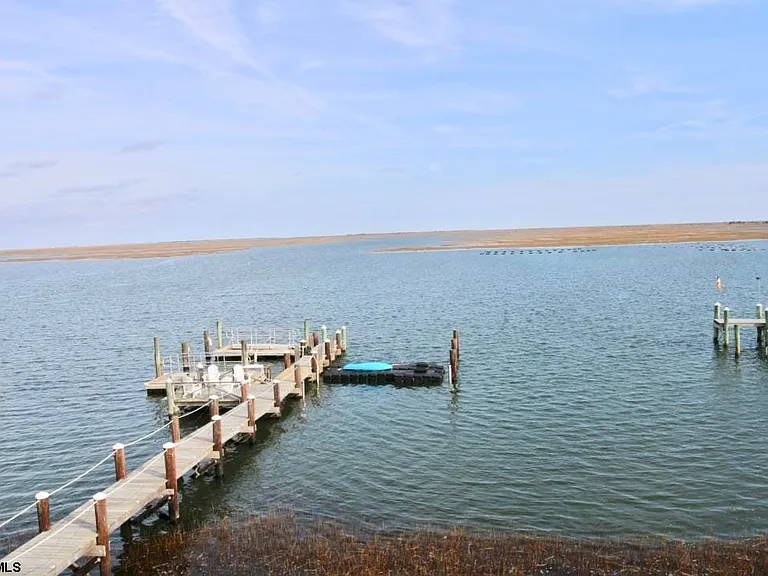 1101 E Shore Dr #D — Photo 21