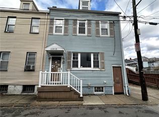 1913 Fox Way S, Pittsburgh, PA 15203