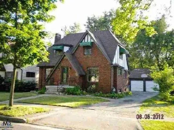 206 Chippewa Rd, Pontiac, MI 48341