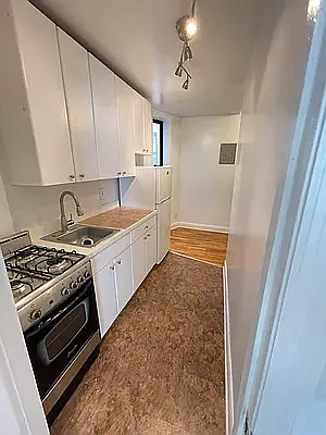 Rented by Denise Rosenblum, LREB | media 4