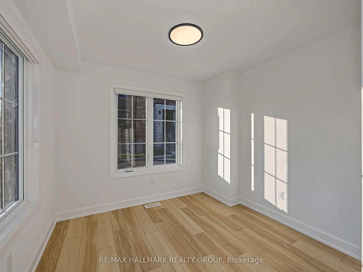 4 bed, $2,899 — Photo 4