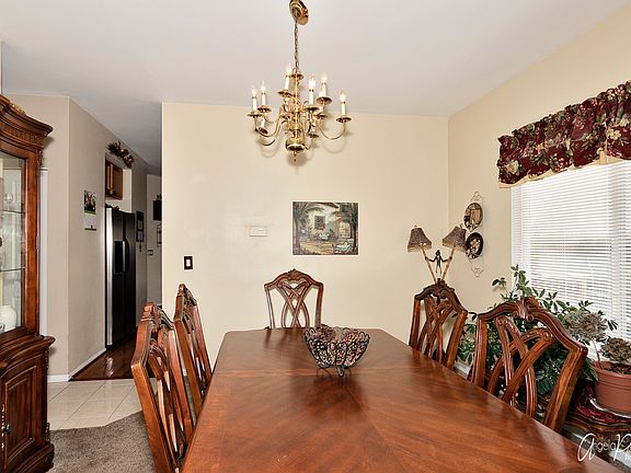 5th image of 740 Southwind Dr