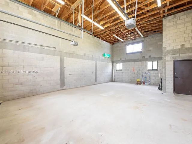 17101 SW 48th St — Photo 7