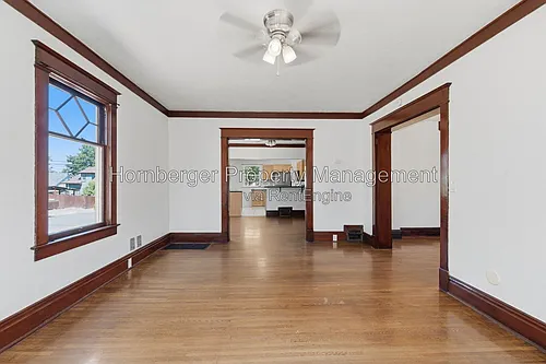 1128 W Spofford Ave Photo 1