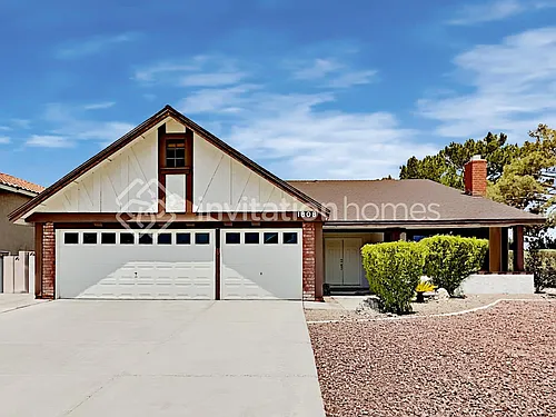 1808 Nuevo Rd Photo 1