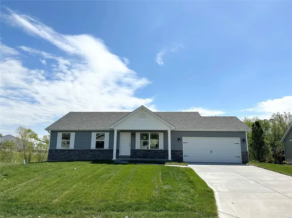 216 Trotters Point Dr, Wright City, MO 63390