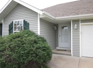 567 Cobblestone Ln, Sparta, MO 65753