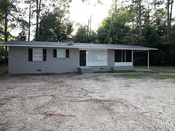 2nd image of 1820 Canterbury Dr