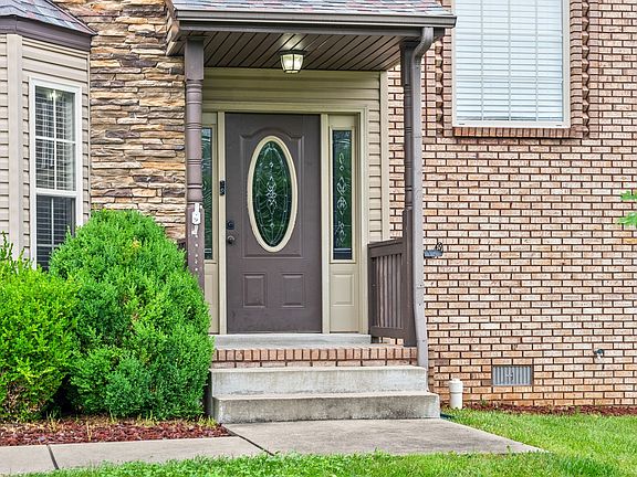 3rd image of 3717 Windmill Ct