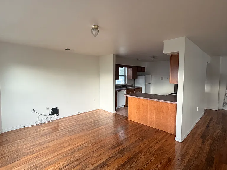 156 Johnson Ave — Photo 9