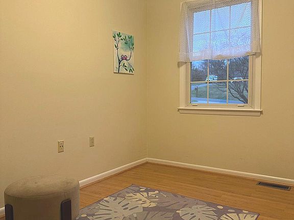 3rd image of 11376 Canary Dr