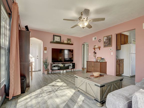 5th image of 321 E 14th St