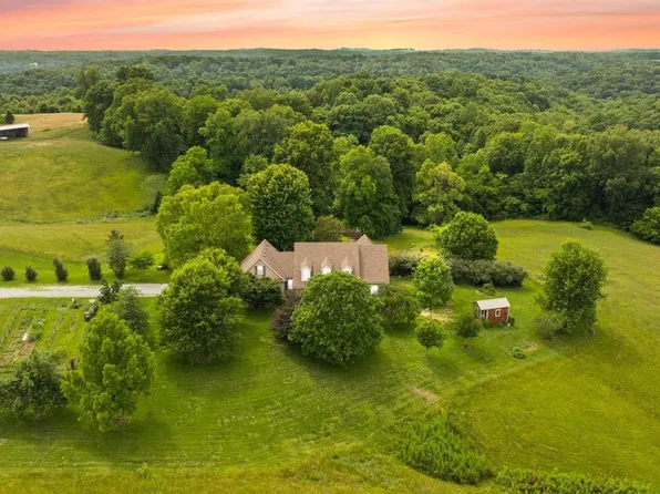 364 Melba Jones Rd, Greensburg, KY 42743