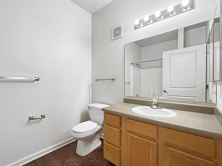 705 Beachfront Dr — Photo 26