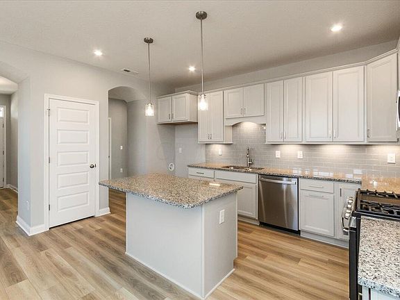 5th image of 6044 Windcliff Dr E