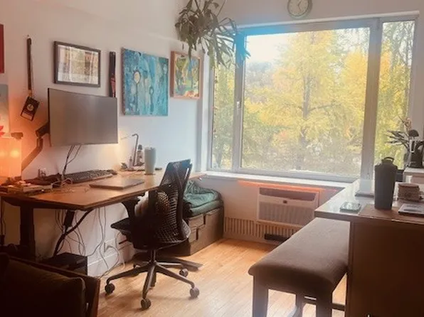 120 Central Park South image 4 of 16