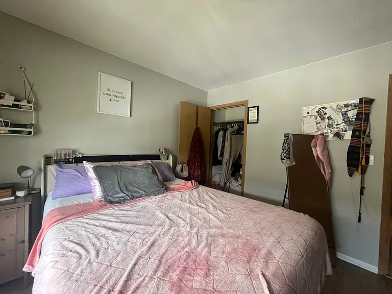 2705 N Oakland Ave — Photo 10