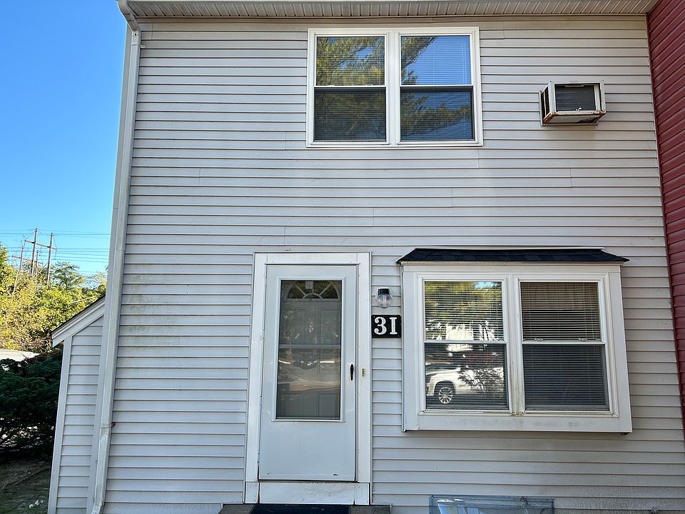 1st image of 30 Pine Valley Dr #31