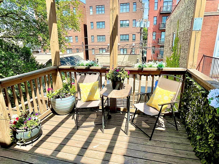 3023 N Kenmore Ave #3 — Photo 10