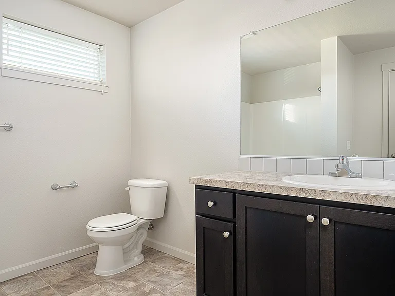Alderbrook Apartments — Photo 22