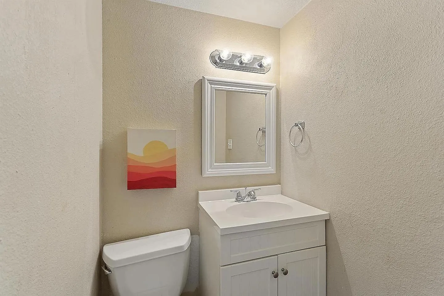 4 bed, 2.5 bath, 2914 sqft, $711 — Photo 4
