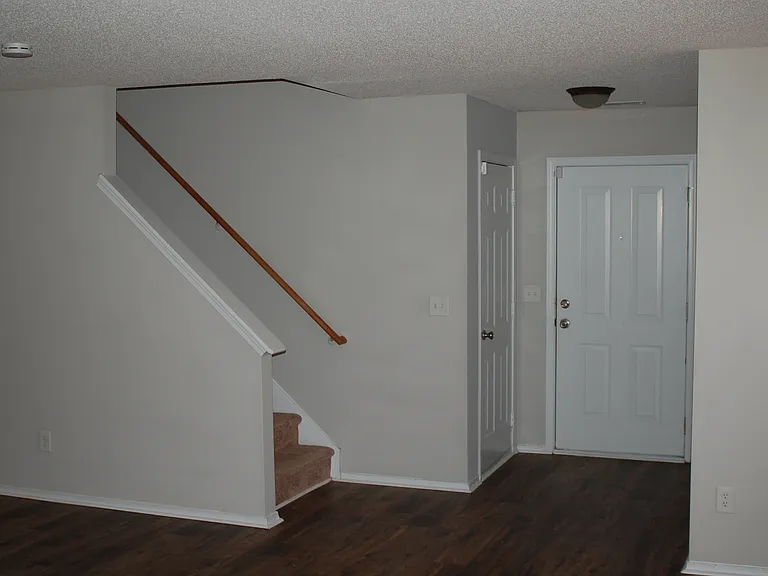 5 Bellmore Ct — Photo 18