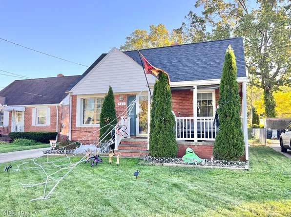 541 Cambridge Ave, Elyria, OH 44035
