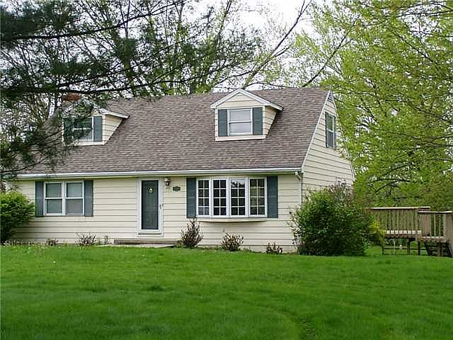 1st image of 400 Westwood Ter
