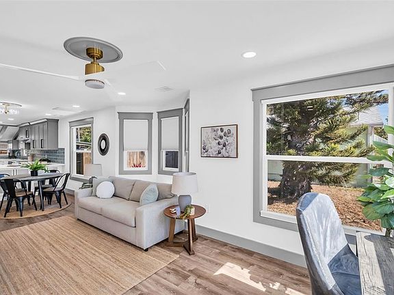3rd image of 4933 NEWTON AVENUE S