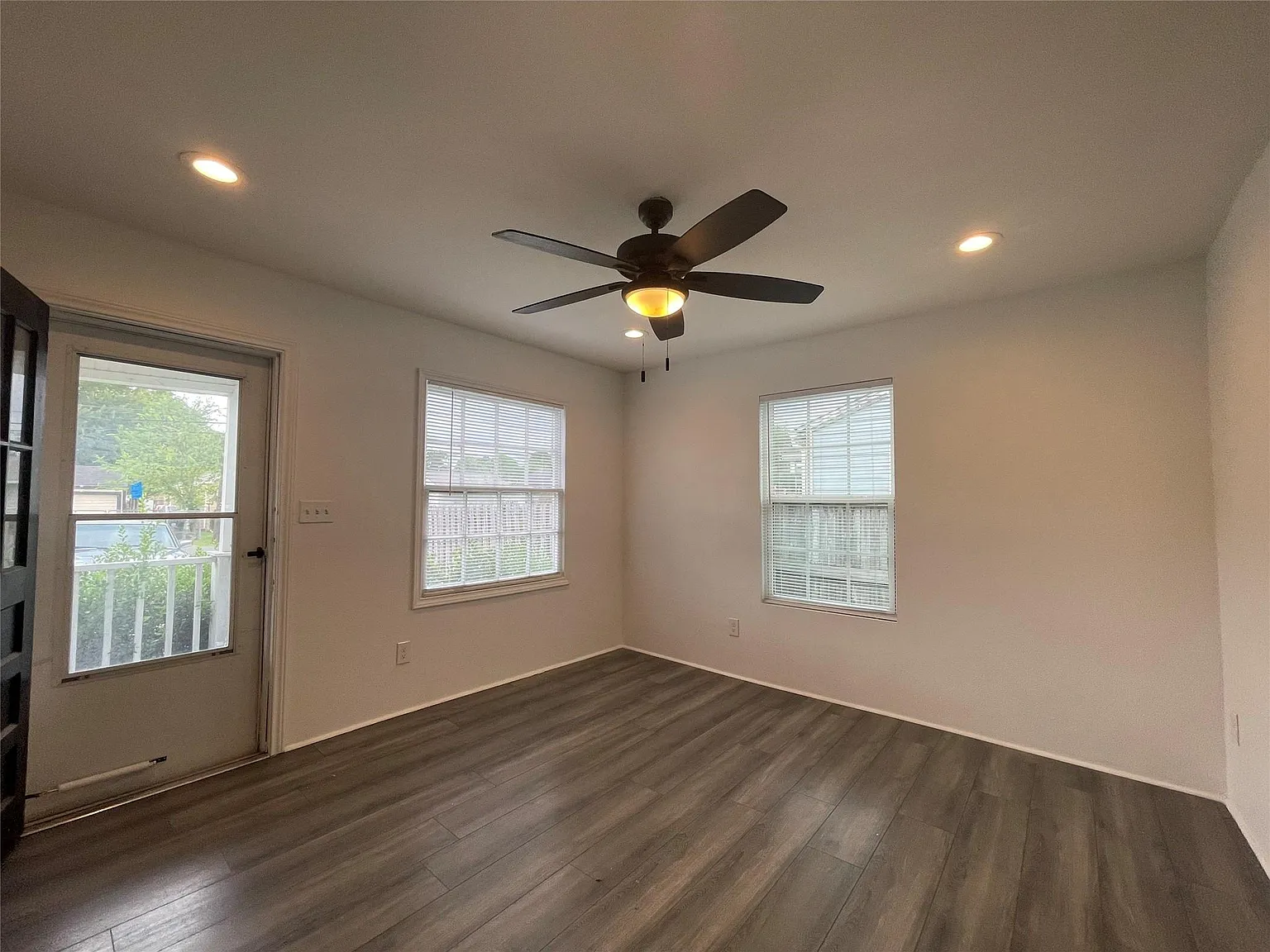 1 bed, 1.0 bath, 1348 sqft, $1,300 — Photo 3