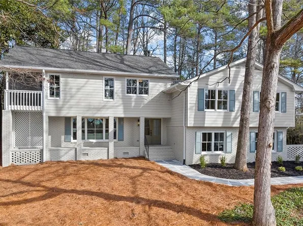 3987 Bonnington Ct, Chamblee, GA 30341