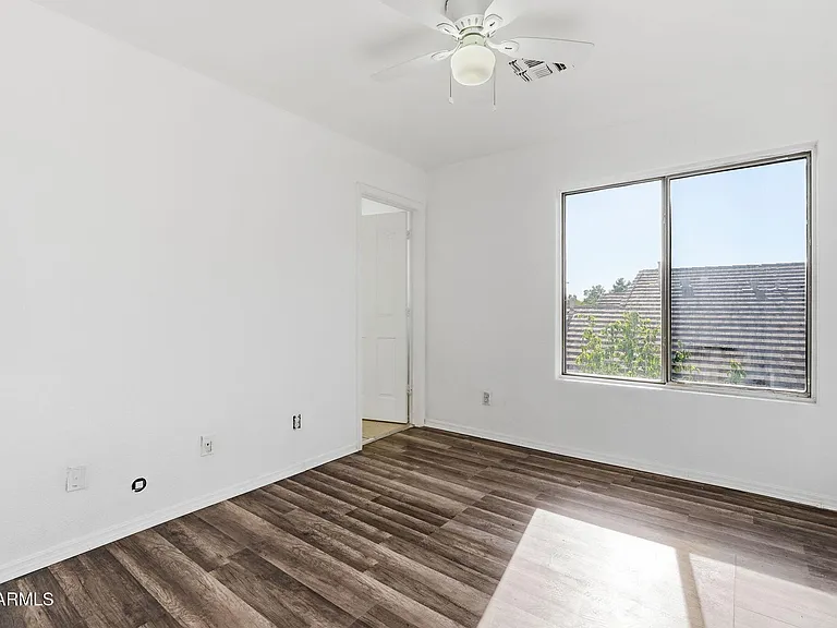 1166 E Stottler Dr — Photo 16