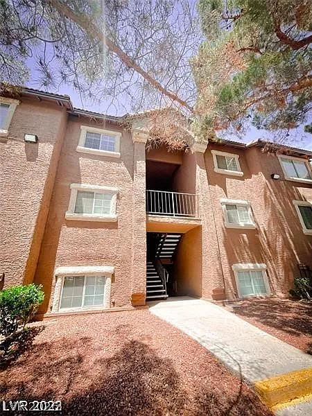 Building Photo - 2750 S Durango Dr #3153