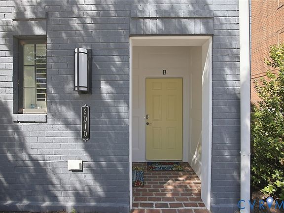 2nd image of 2010 Libbie Ave