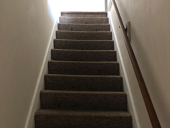 4th image of 299 Bradford St