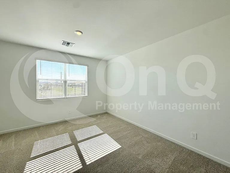 33110 N Noir Dr — Photo 8