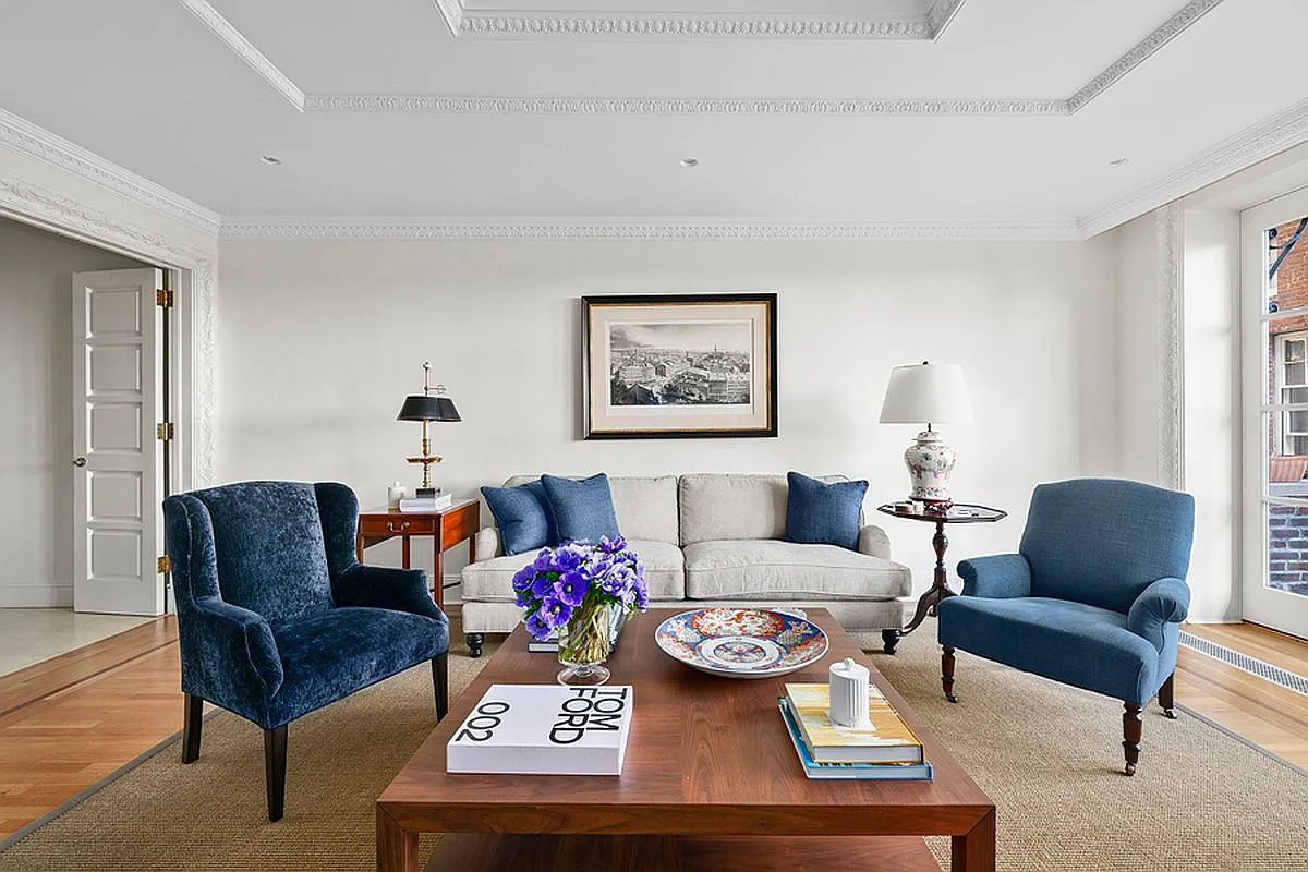 15 Sutton Pl photo 1
