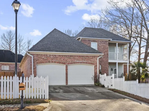 313 Colony Ridge Ct, Ridgeland, MS 39157