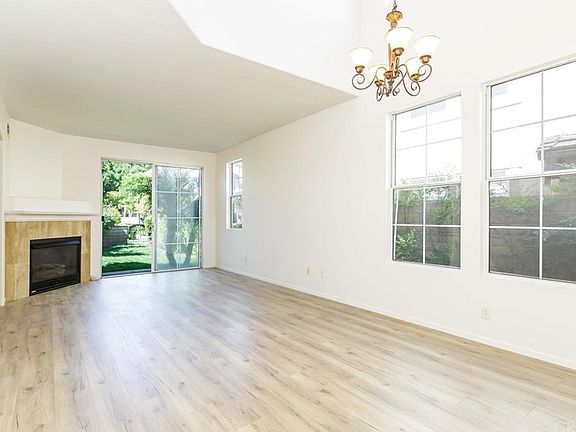 3rd image of 24914 Avignon Dr