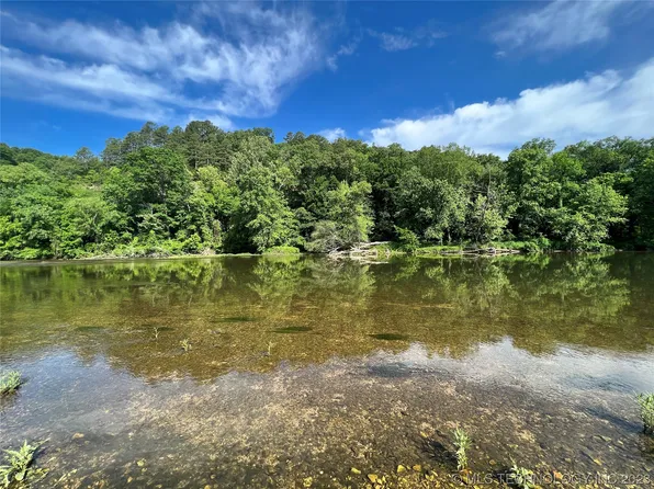 18309 S 585th Rd, Stilwell, OK 74960