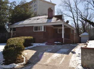 818 Heron Dr, Silver Spring, MD 20901