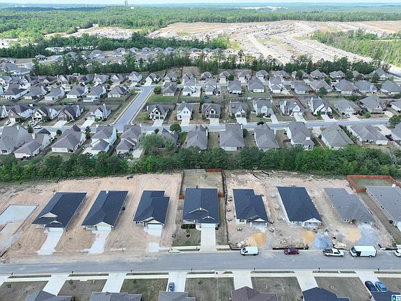 5th image of 2106 Turquoise Ln